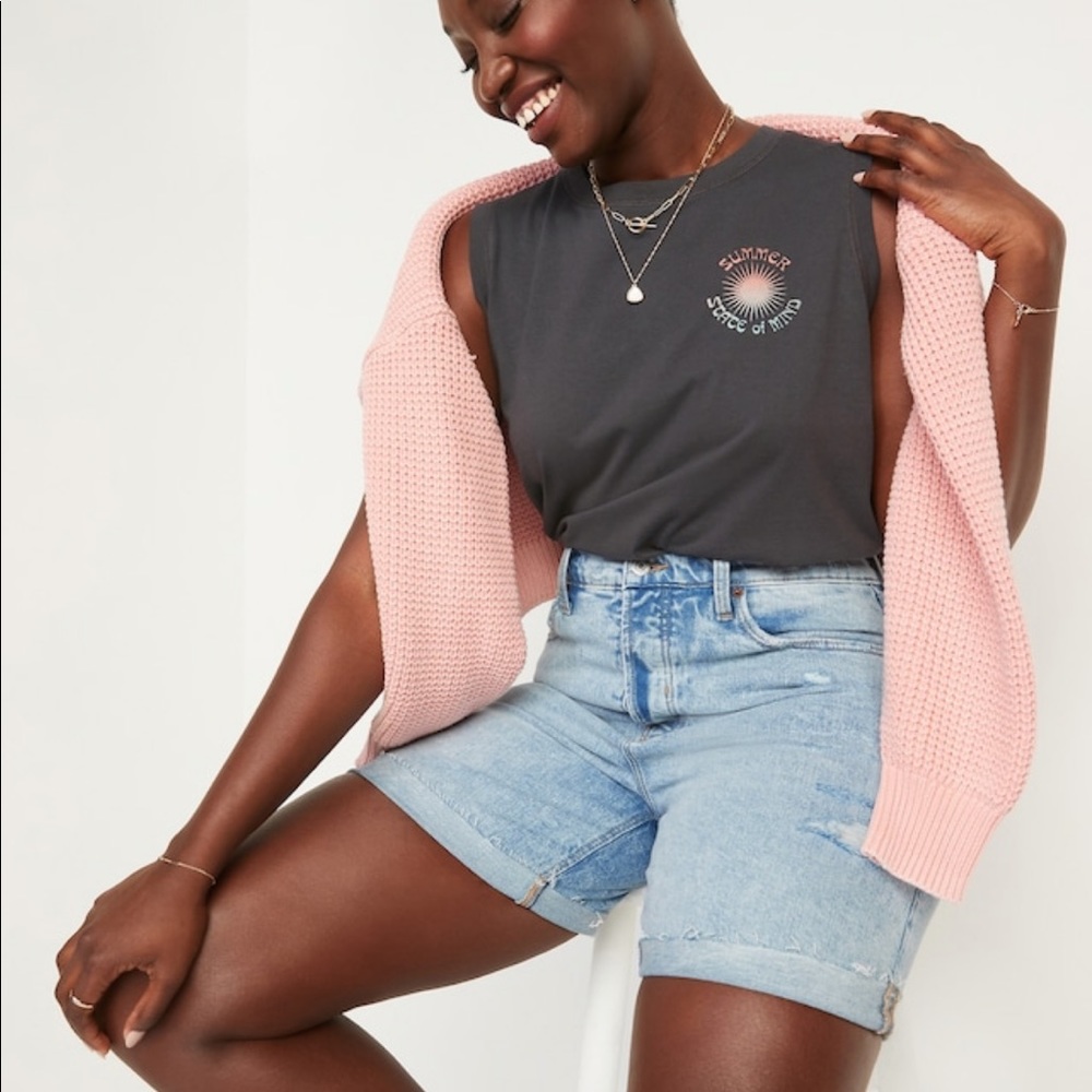 Old Navy Extra High Rise Sky Hi Straight Shorts